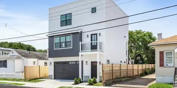 51 Buttonwood Road