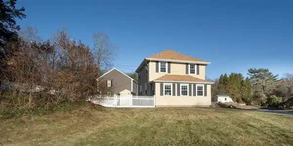 348 N Main St