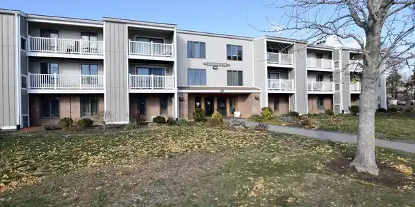 24 Old Colony Way
