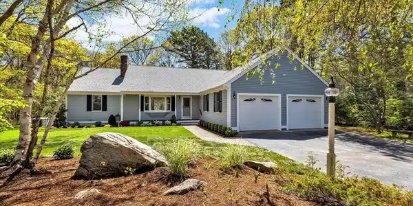 98 Old Campus Dr