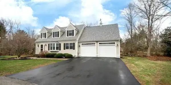 4 Kendall Village