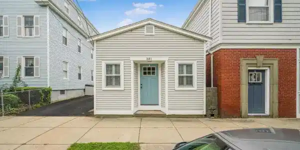 381 Wood St