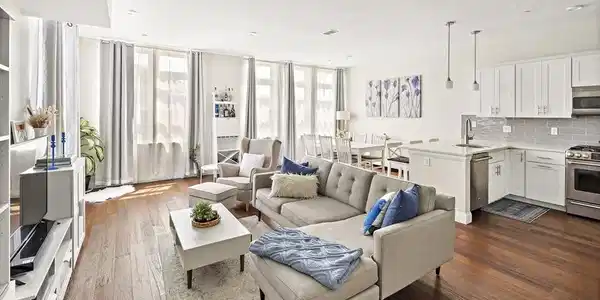 170 W Broadway