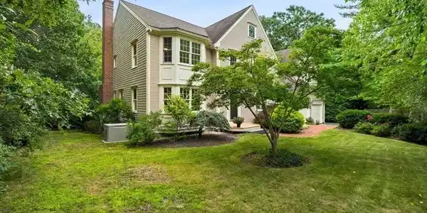 95 Little Herring Pond Rd