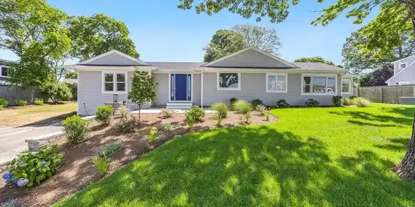 50 Falmouth Heights Rd
