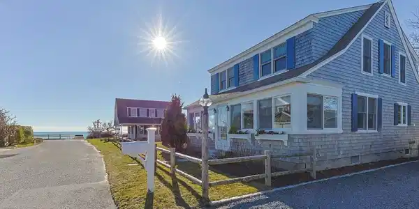 8 Wyndemere Bluffs Road