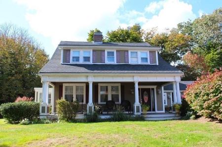 22 Howe Street