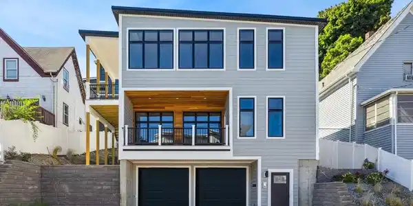 57 Bellingham Ave