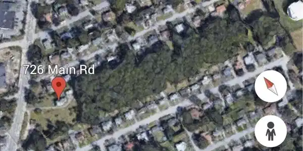 726 Main Rd.