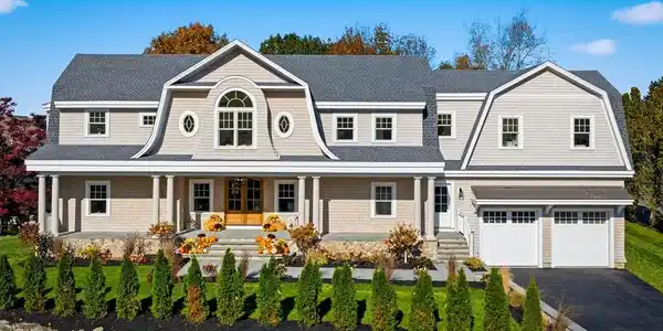 2 Beacon Hill Road