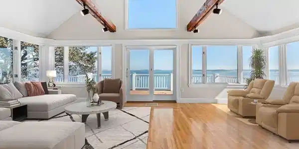 55 Sea Ave