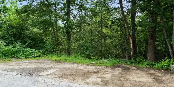 6 Squam Hill Ct.