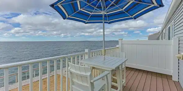 482 Shore Rd