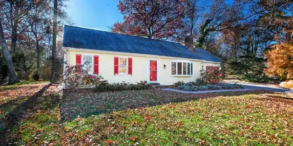 12 Crowell Road
