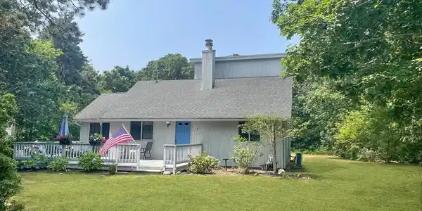 8 Court St