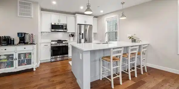 20 Crestway Road