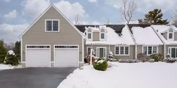 32 Doctors Hill Dr