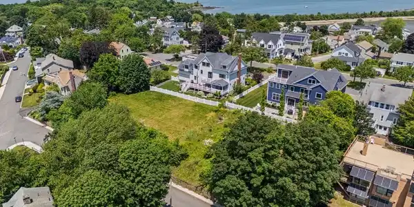 140 Parke Ave (Lot 1)