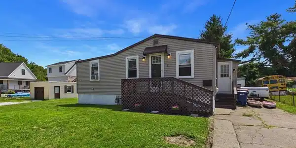21 Golf St