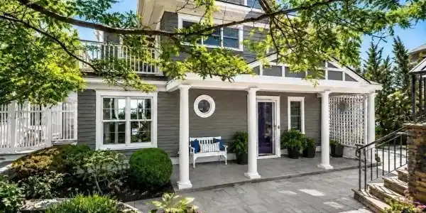 105 Little Nahant Road