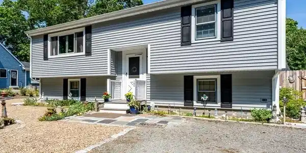 106 Old Great Neck Rd