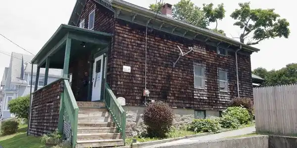 100 Ridge St