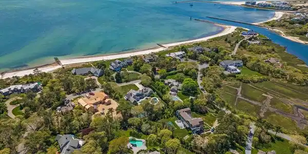 34 Saquatucket Bluffs Road