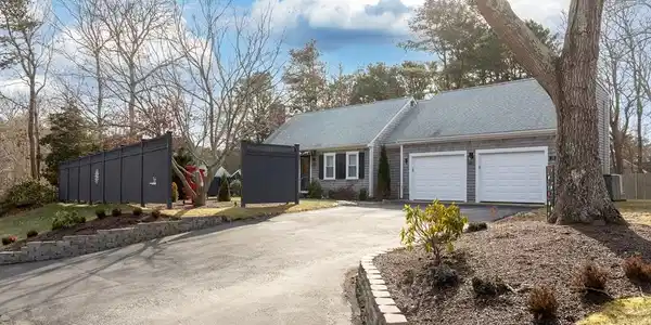 56 Bacon Farm Rd