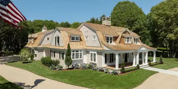 20 Grand Island Dr