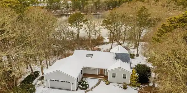 87 N Pond Dr