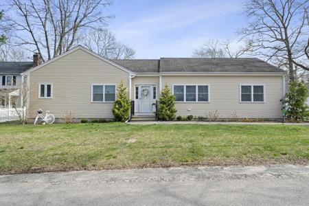 104 Cape Cod Ave