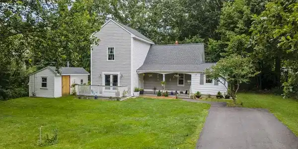 37 Henri St
