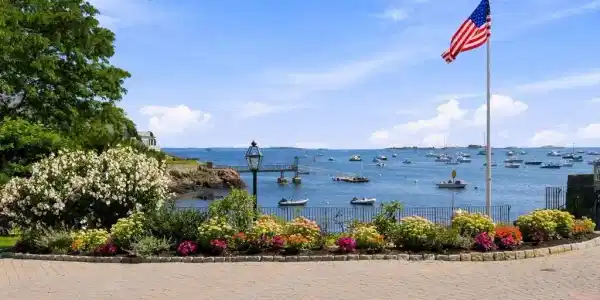 5 Leslie Cove