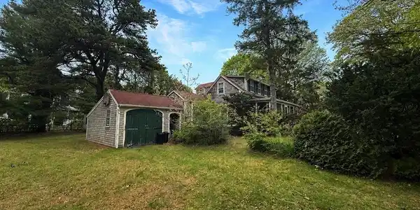 18 Nickerson Dr