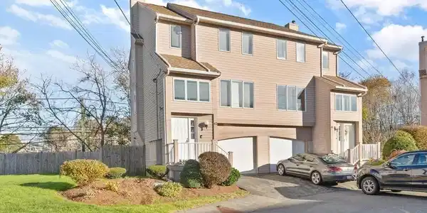 42 Porter Ave