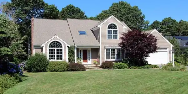 4 Brookside Cir