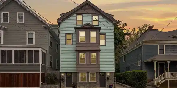 21 Willow Ave