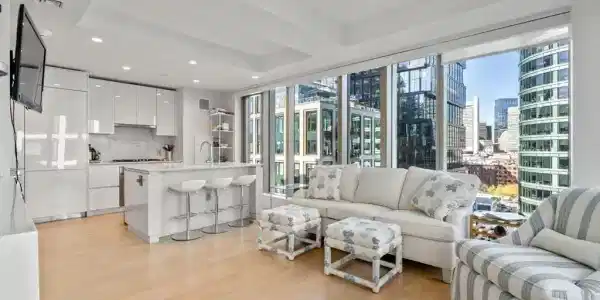 135 Seaport Blvd