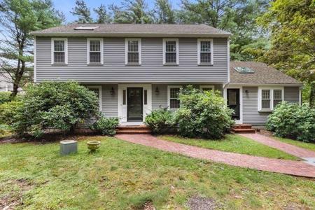 6 Heather Dr