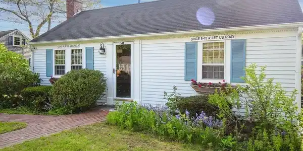 142 Seaview Ave