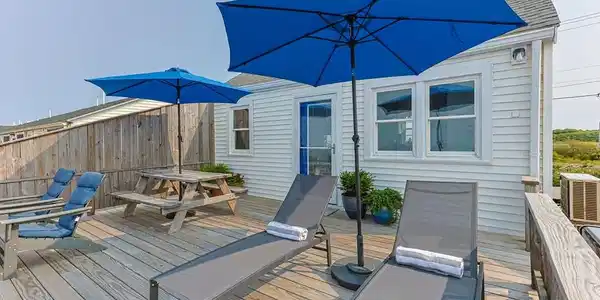 334 Shore Rd