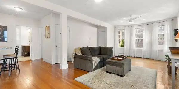 39 Leach Street