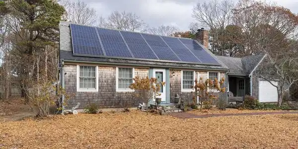 60 Wamsutta Rd