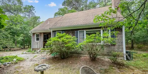 153 Red Fawn Rd