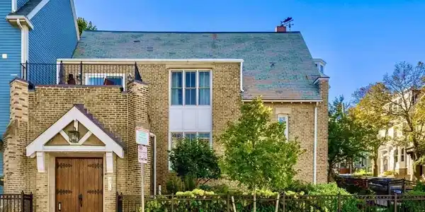 475 E 4th Street
