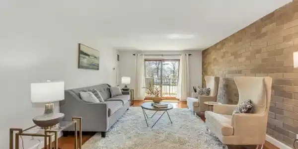175 Quincy Shore Dr