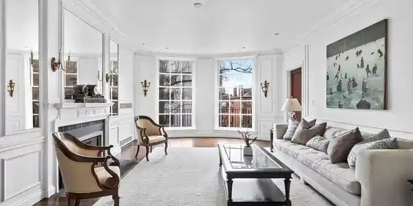 61 Mount Vernon St