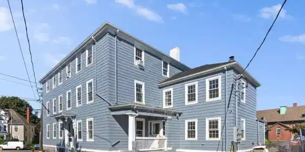 40 Middle Street