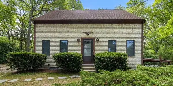 10 Cheshire Rd