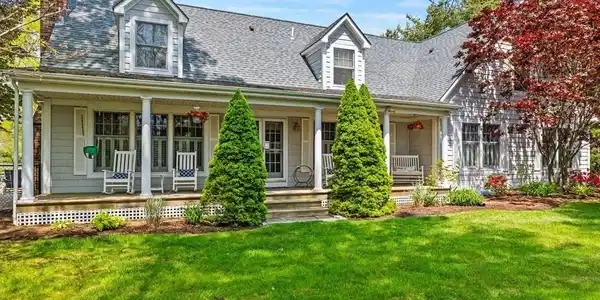 23 Glory Ln